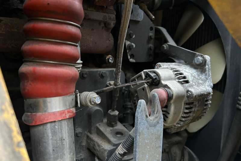 OmecoHub - Immagine NEW HOLLAND LB115B